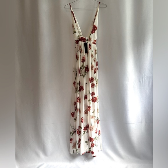 REVAMPED Sexy Maxi Plunging Straps
Backless Floral Dress - Picture 2 of 8